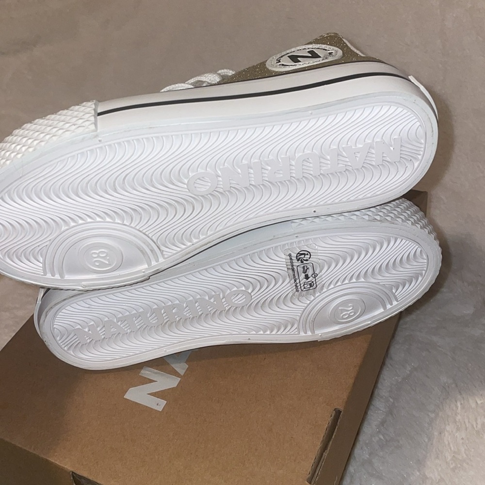 NWT NATURINO YLFAS Glittered Platinum Sneakers - Picture 14 of 15